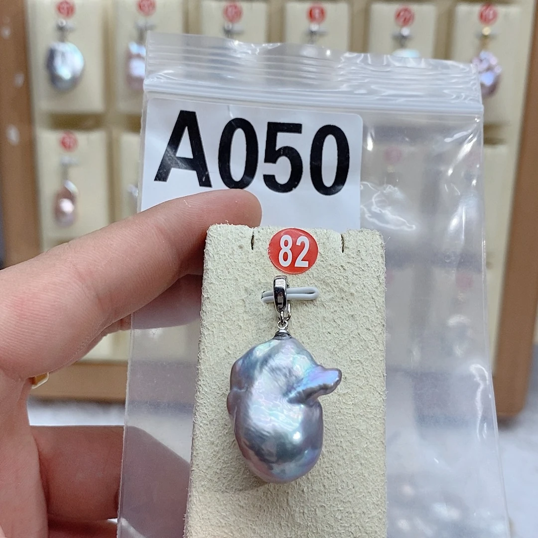 银S925镶嵌淡水珍珠颈饰
