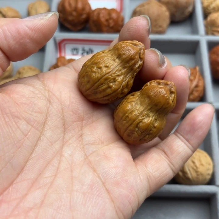 人***蛋文玩核桃把件小花生手捻196