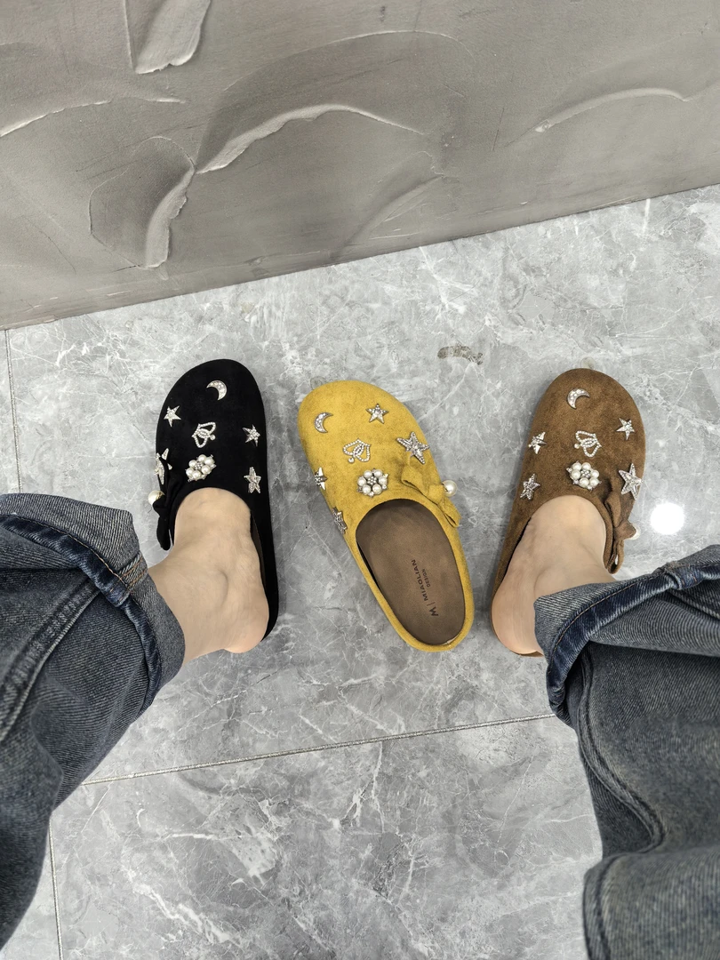 608 新款时尚平底舒适休闲包头拖鞋