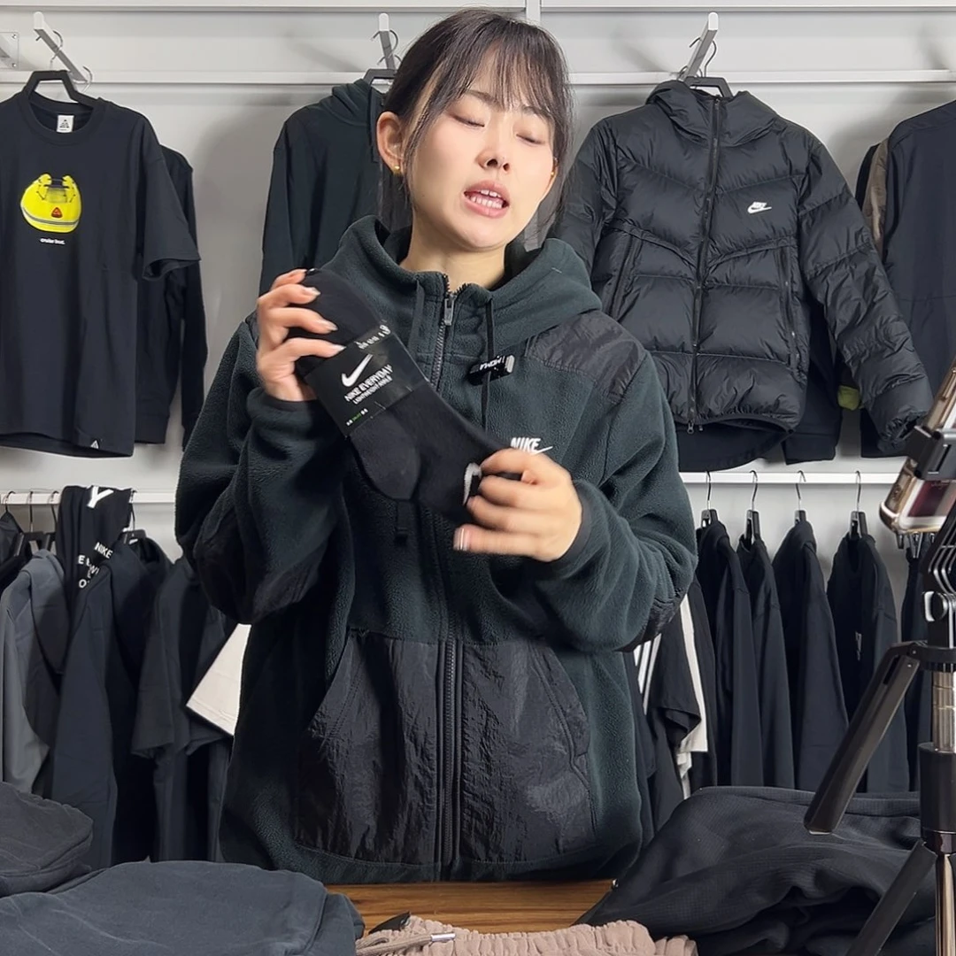 中筒袜子黑一卡三双42-46