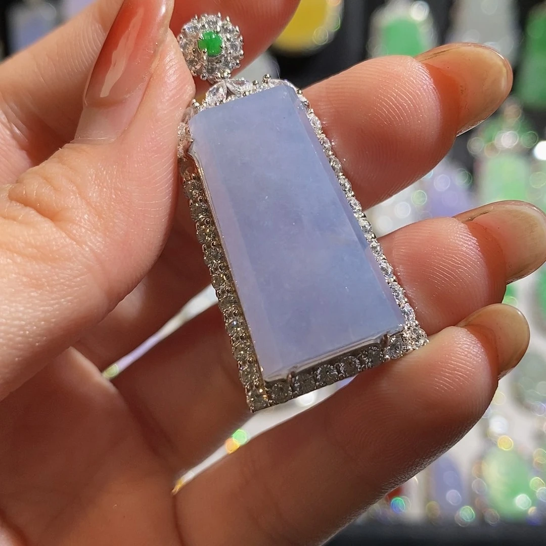 翡翠颈饰银S925镶嵌天然翡翠