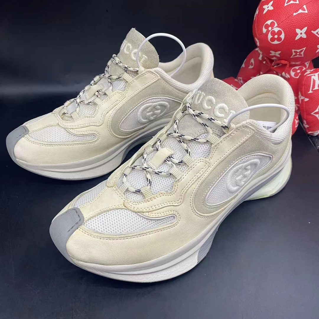 95新 GUCCI/古驰 米白色时尚轻便舒适运动鞋41.5欧码ddm2215