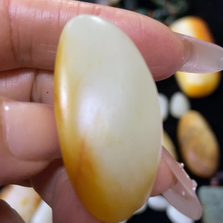 和田玉（糖玉）未镶嵌挂件