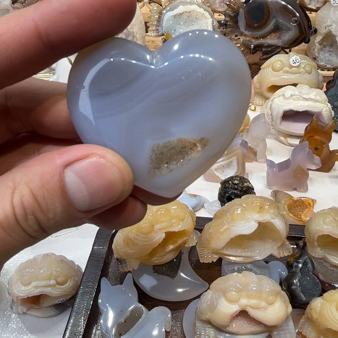 玛瑙/玉髓未镶嵌雕刻件