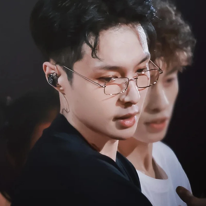 张艺兴同款金丝眼镜框架男女可配度数斯文败类复古高级痞帅演唱会