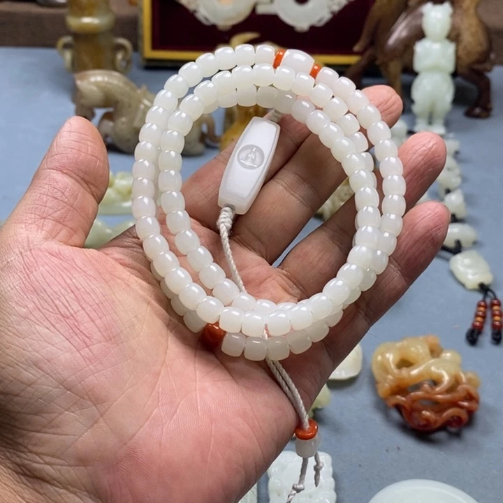 和田玉未镶嵌颈饰婵