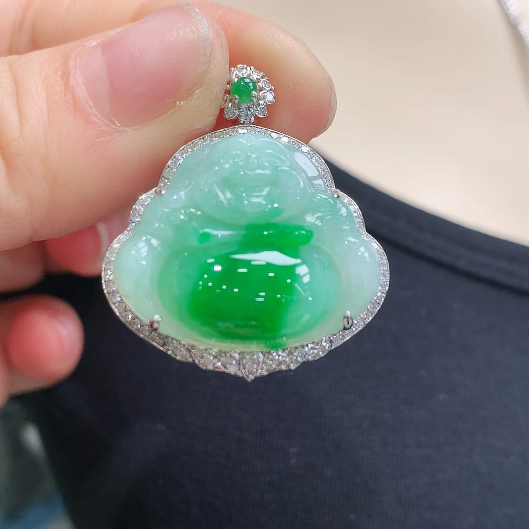 翡翠颈饰18K金镶嵌佛公