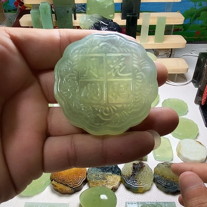 未镶嵌岫玉手把件
