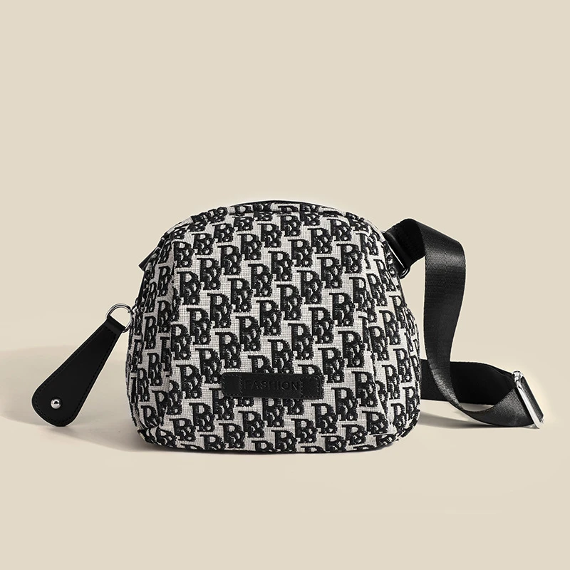 小包包2025新款潮帆布贝壳包胸包夏季时尚百搭牛津布单肩斜挎包女