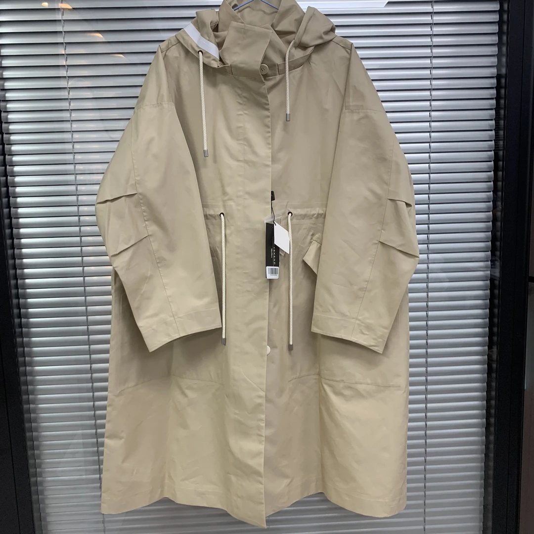 99新 MaxMara 中长款连帽风衣外套/42码/C00970