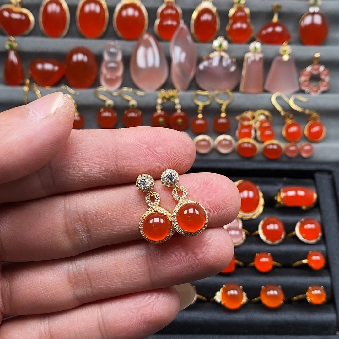 南红玛瑙银S925镶嵌耳饰