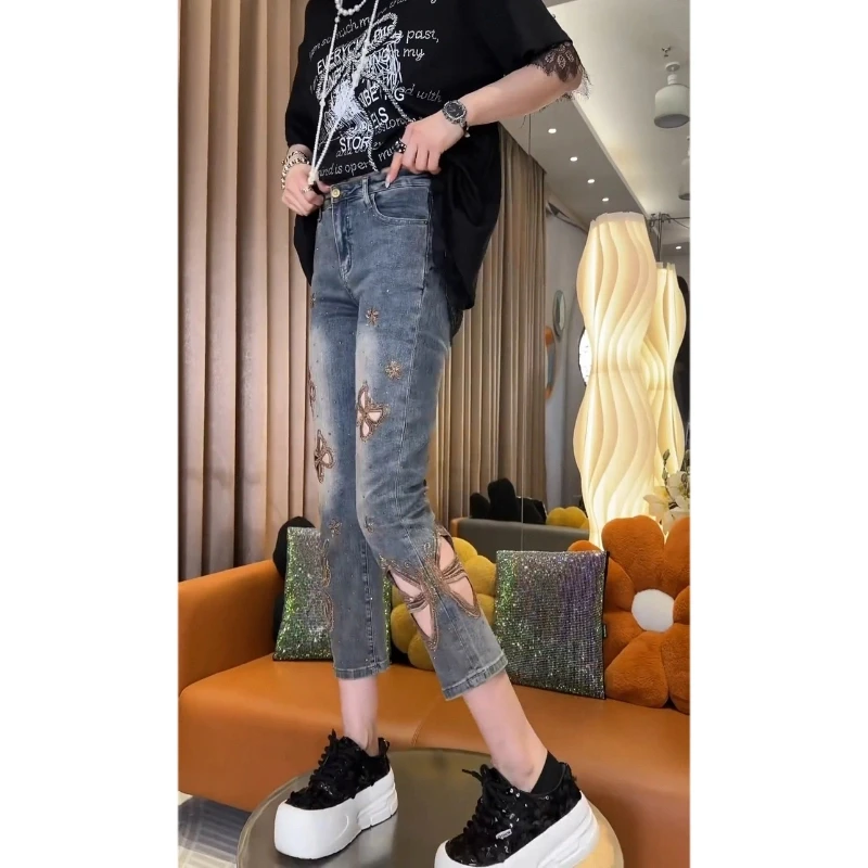 大码洋气高腰显瘦弹力八分牛仔裤子女春秋季新款破洞烫钻直筒裤潮