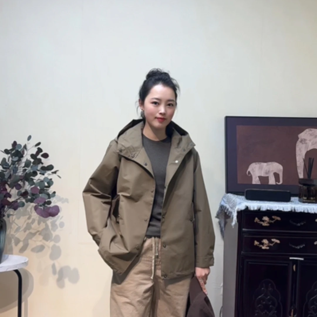 春款连帽风衣外套
