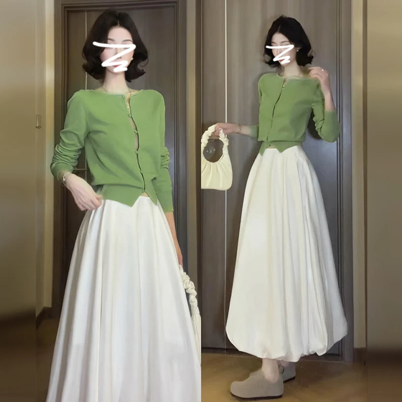 韩系高级感针织毛衣搭连衣裙子2025新款今年流行爆款初春绝美长裙