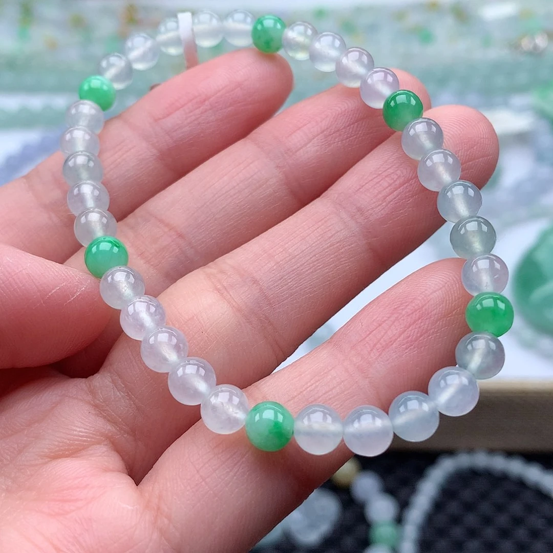 翡翠手链未镶嵌翡翠