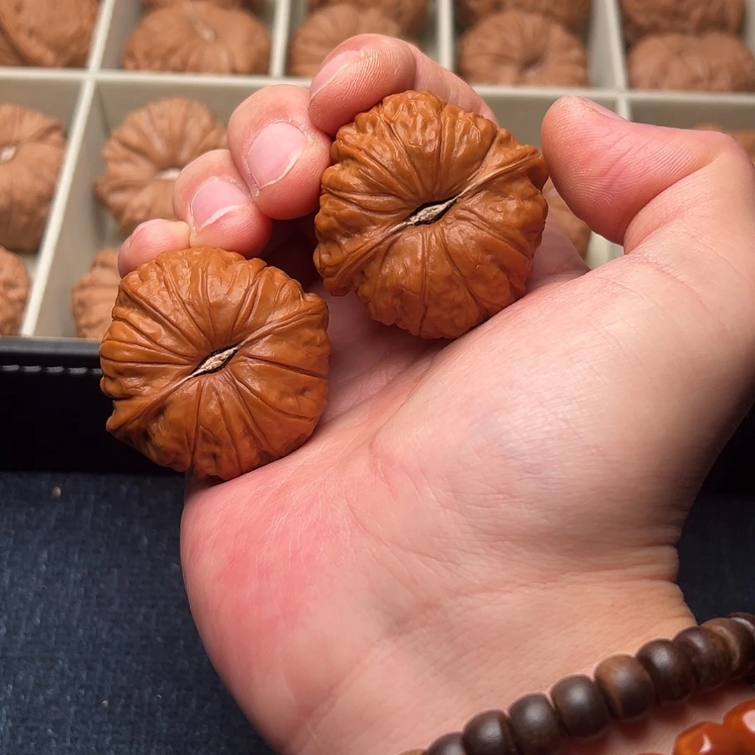 唯***在文玩核桃把件南瓜墩 为我自在