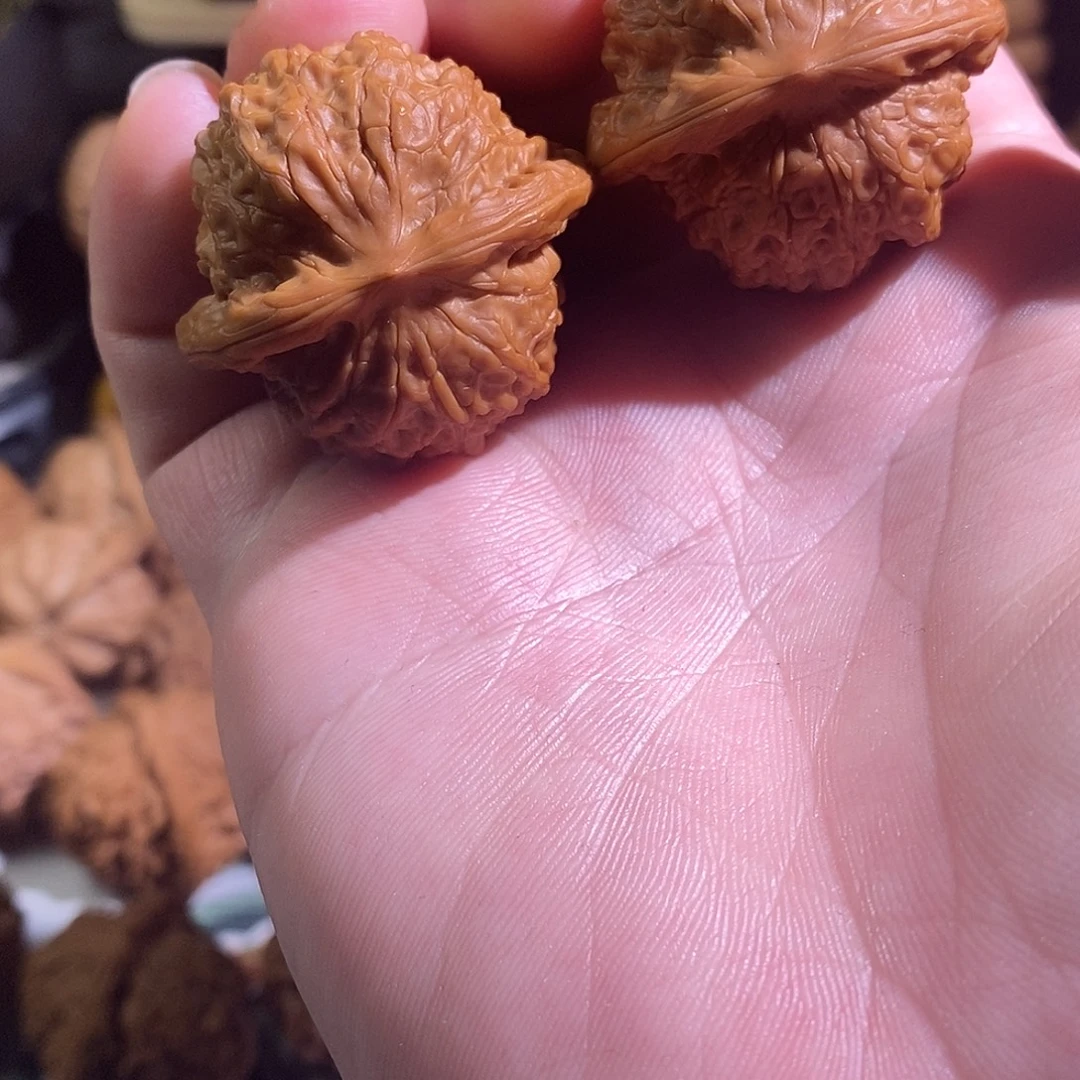 把件文玩核桃37尺血麒麟，微修