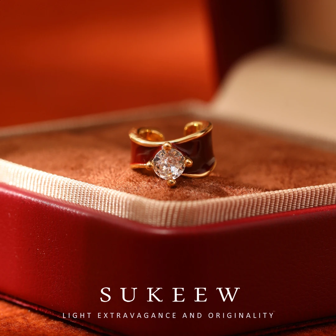 SUKEEW/酥可 镀K金【星吻】复古单镶耳骨夹498206