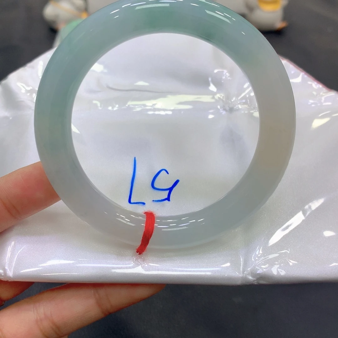 翡翠未镶嵌手镯翡翠30