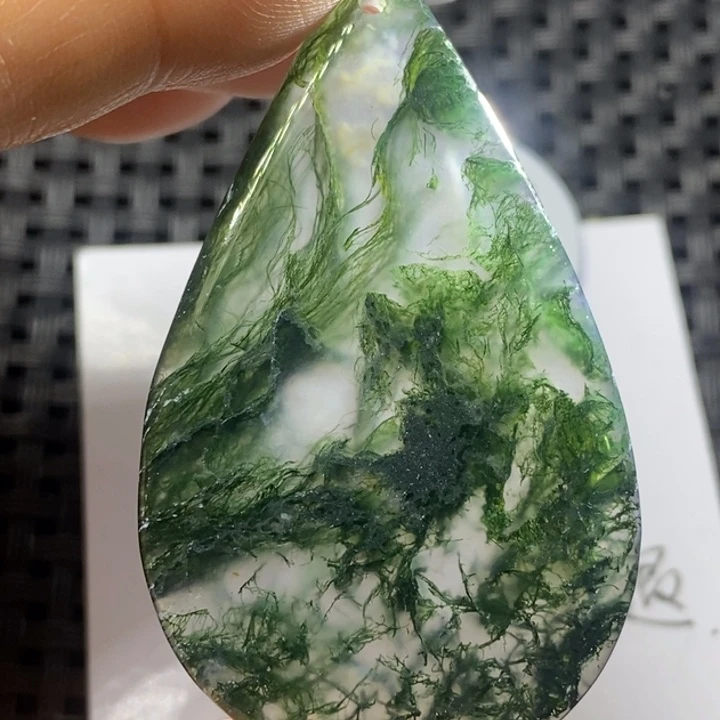 未镶嵌颈饰玛瑙/玉髓悟*
