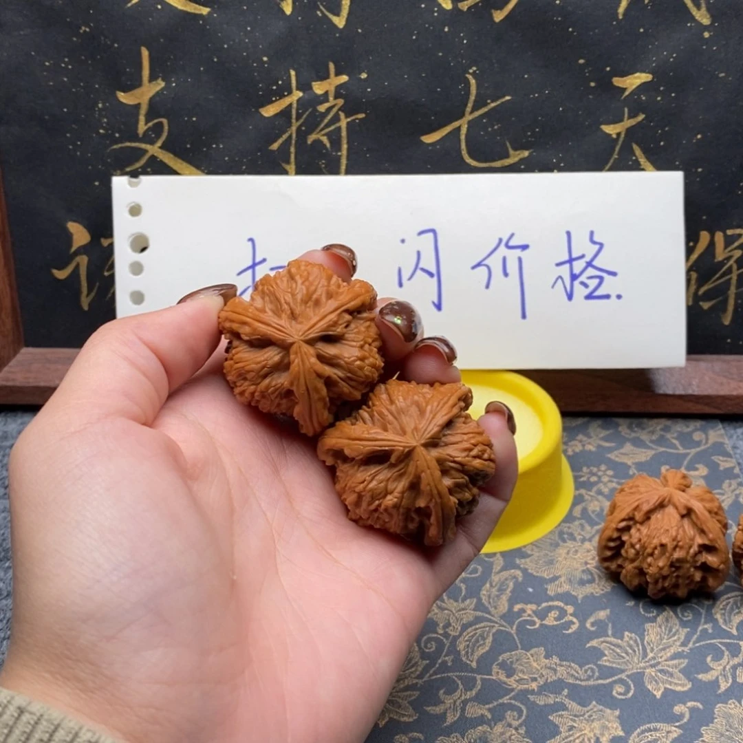 吊坠文玩核桃我*谁白狮子