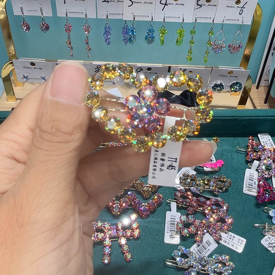 布艺铁合金发出来就
