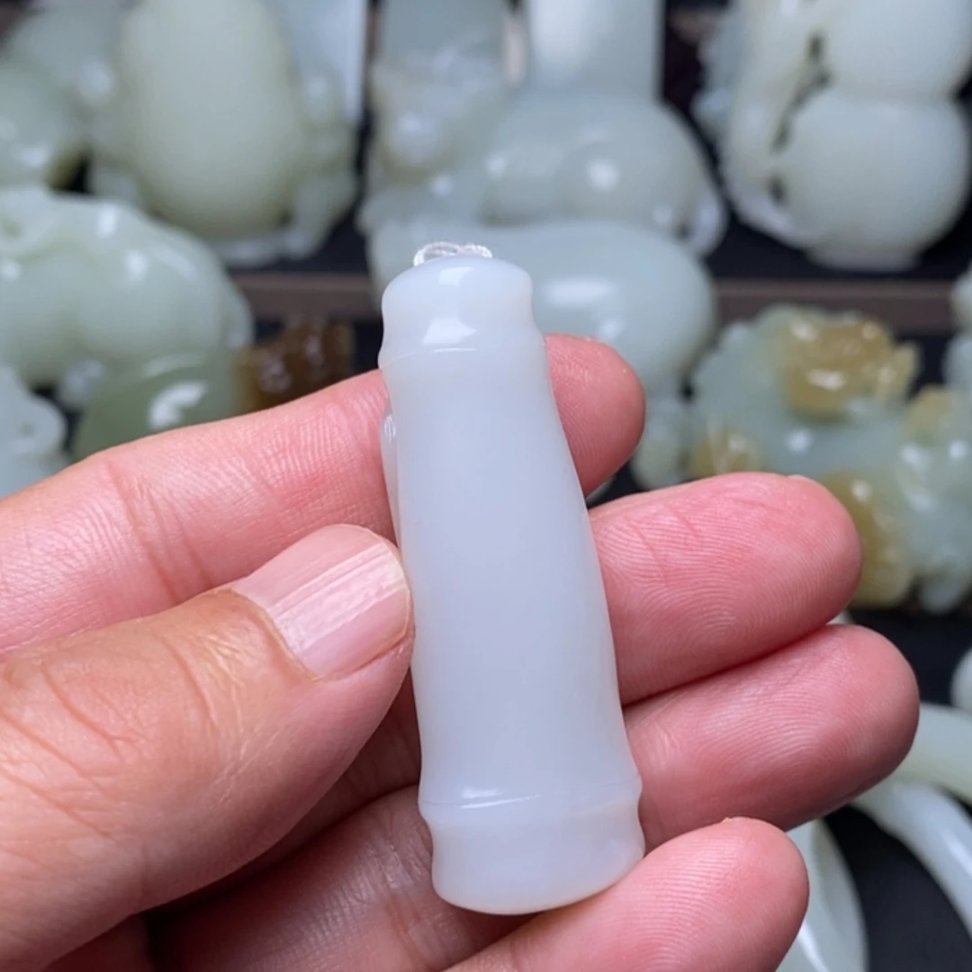 【闪购商品】颈饰未镶嵌和田玉（糖玉）