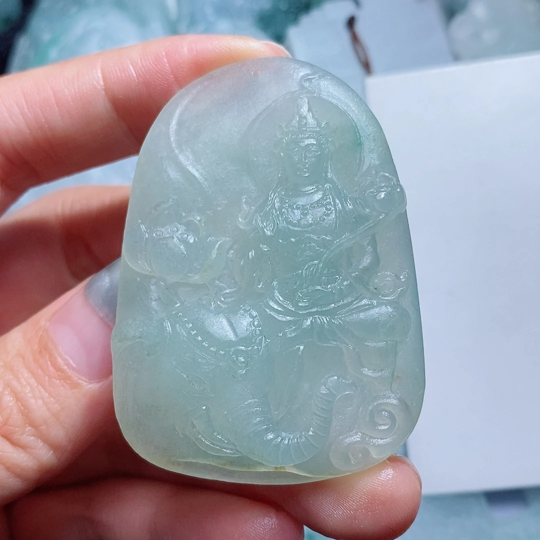 祈***安定制翡翠未镶嵌毛货付款后确认抛光