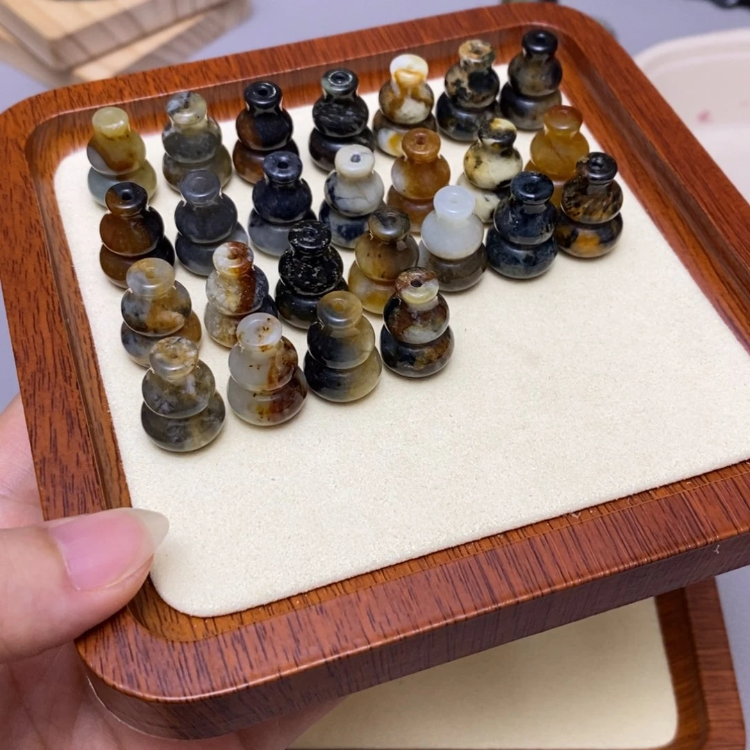 蛇纹石玉合金配饰姚*發