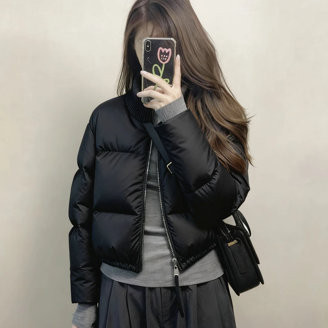 短款羽绒服女冬2025新款时尚保暖高级感小个子立领白鸭绒面包服女