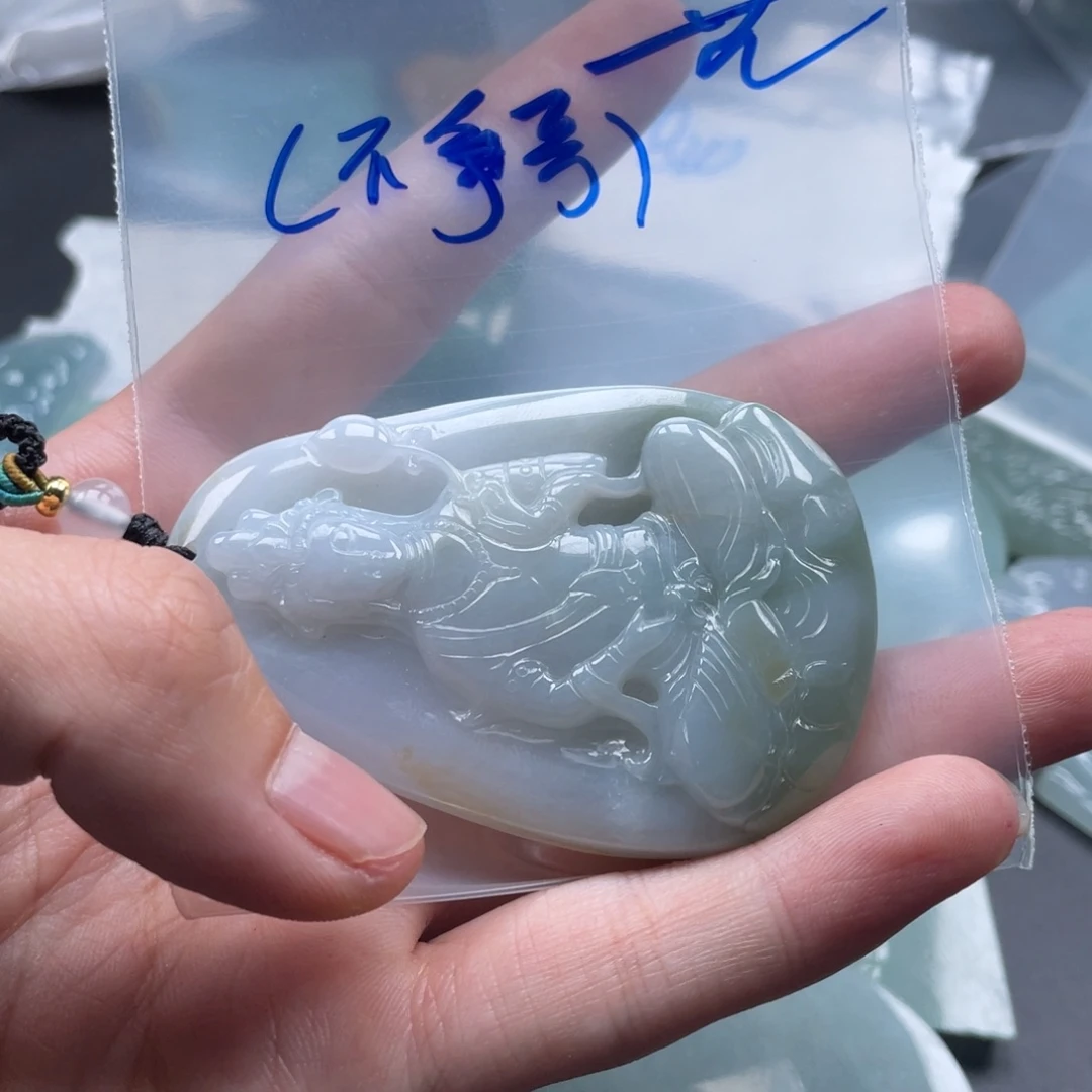 定制翡翠未镶嵌为**争不支持7天无理由