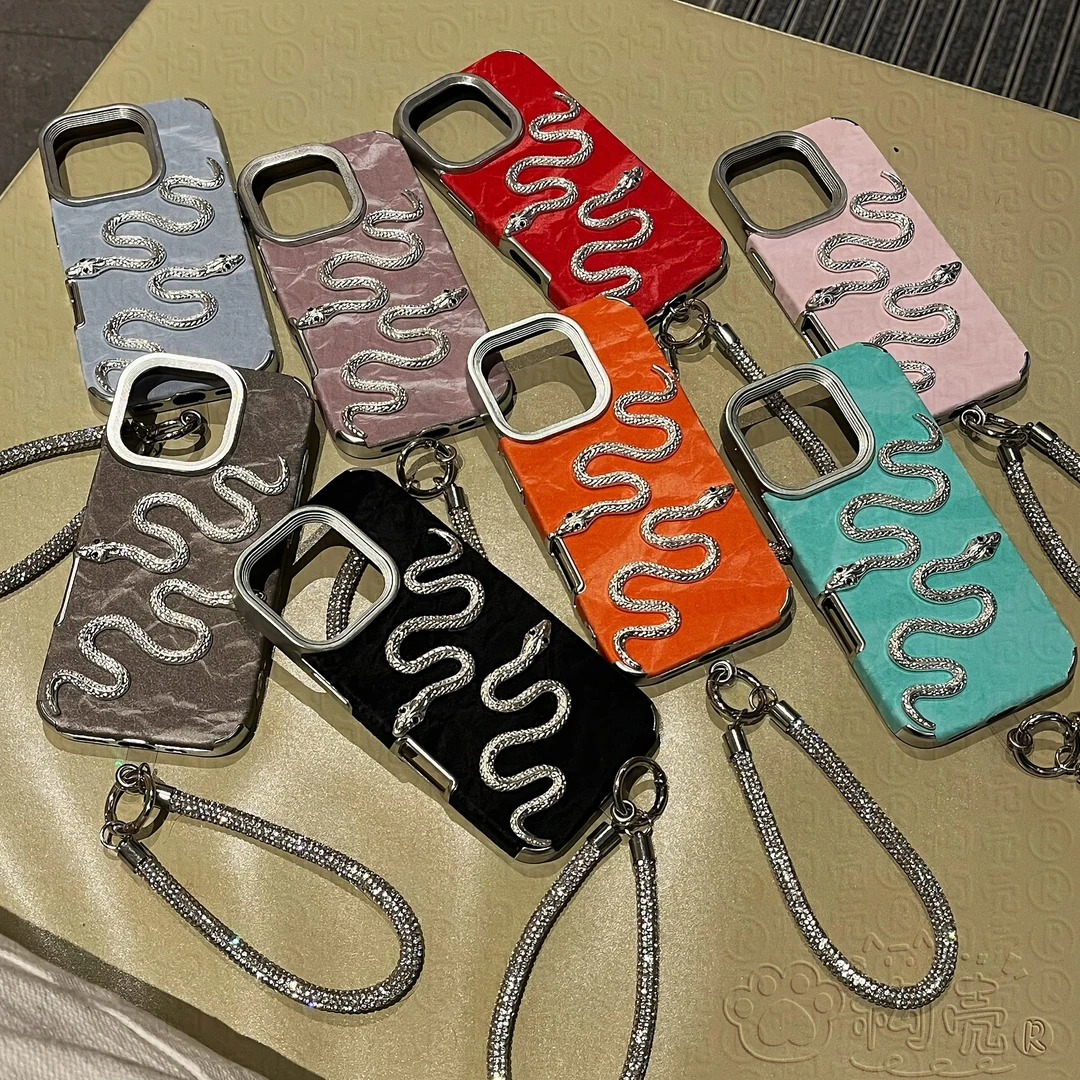 雪山纹银蛇适用苹果iPhone16promax手机壳15新款14链条13软12/11