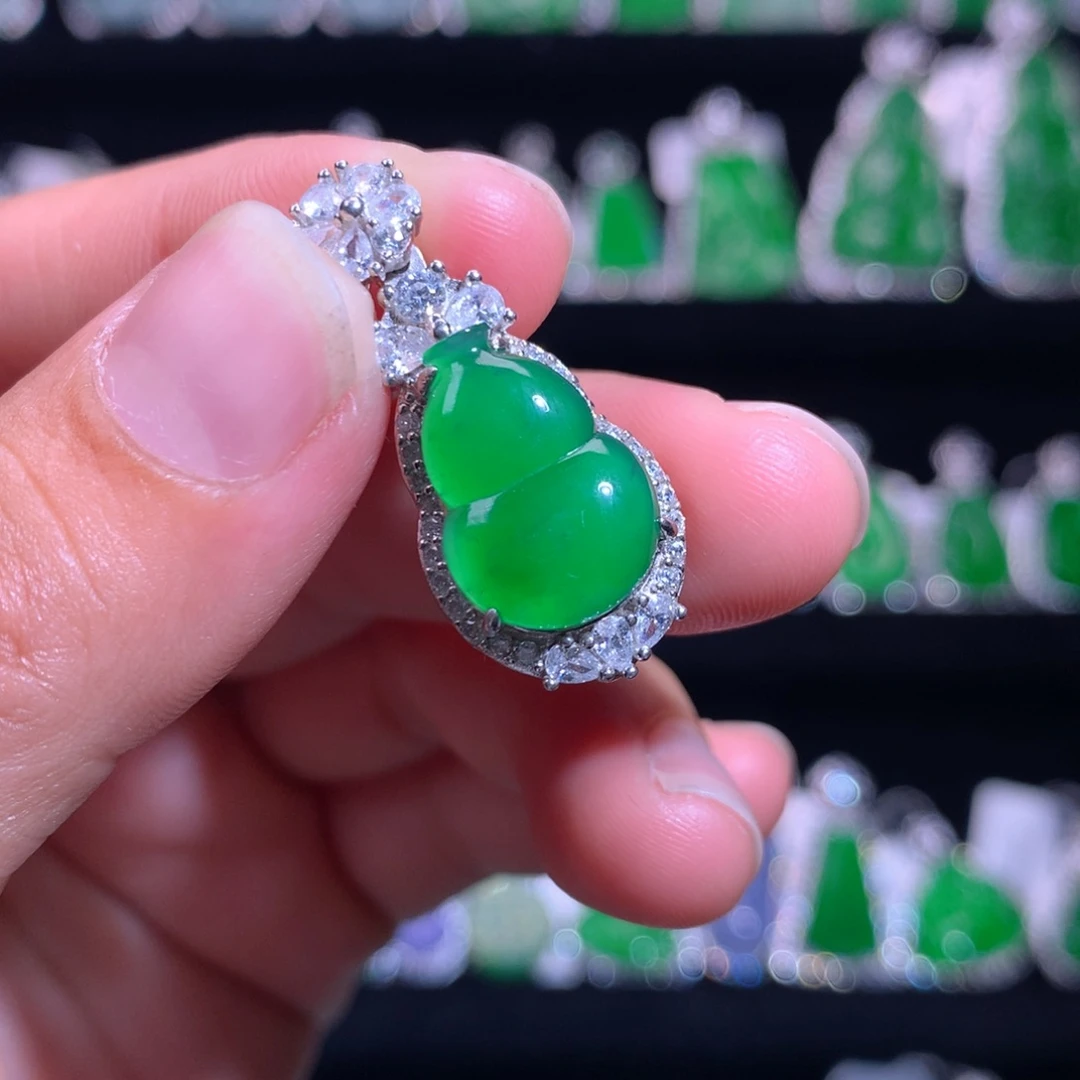 【闪购商品】颈饰银S925镶嵌翡翠天然翡翠