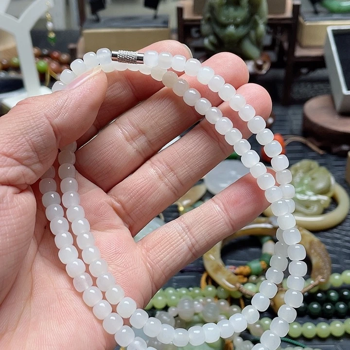 和田玉项链未镶嵌m****爸