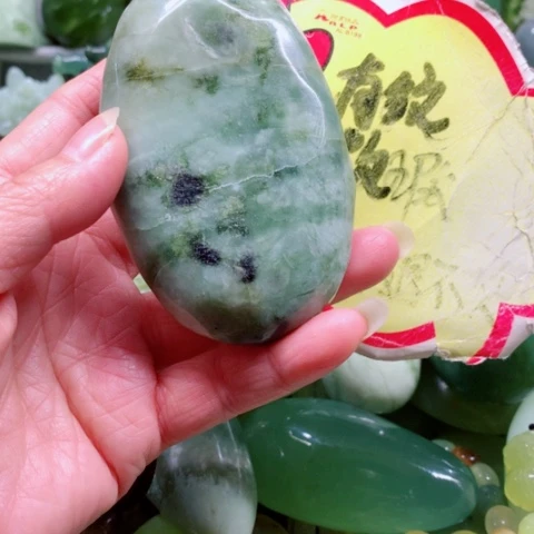 蛇纹石玉未镶嵌手把件