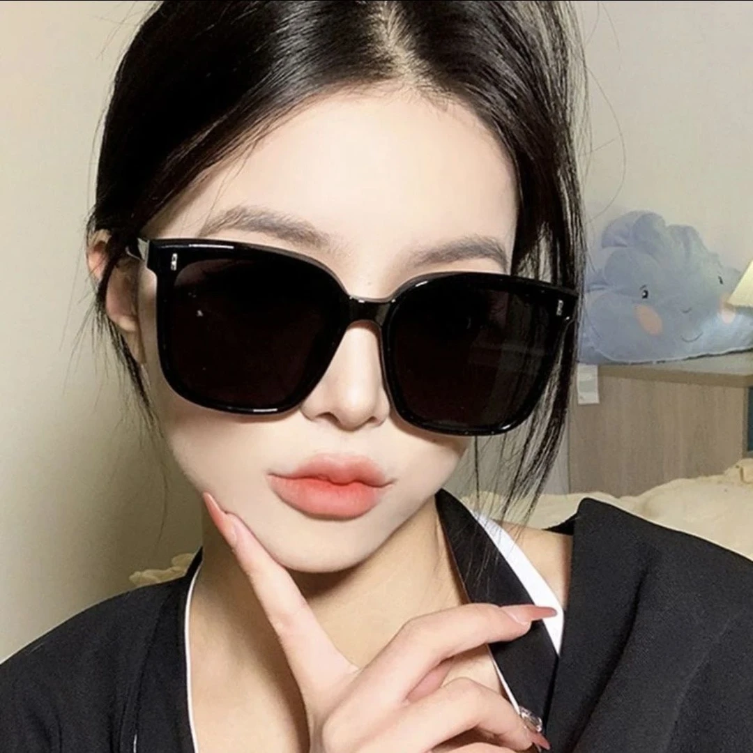 【店铺热销】墨镜女高级感ins高颜值显脸小防紫外线防晒太阳眼镜炫