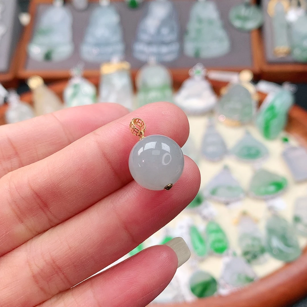 颈饰18K金镶嵌翡翠翡翠珠