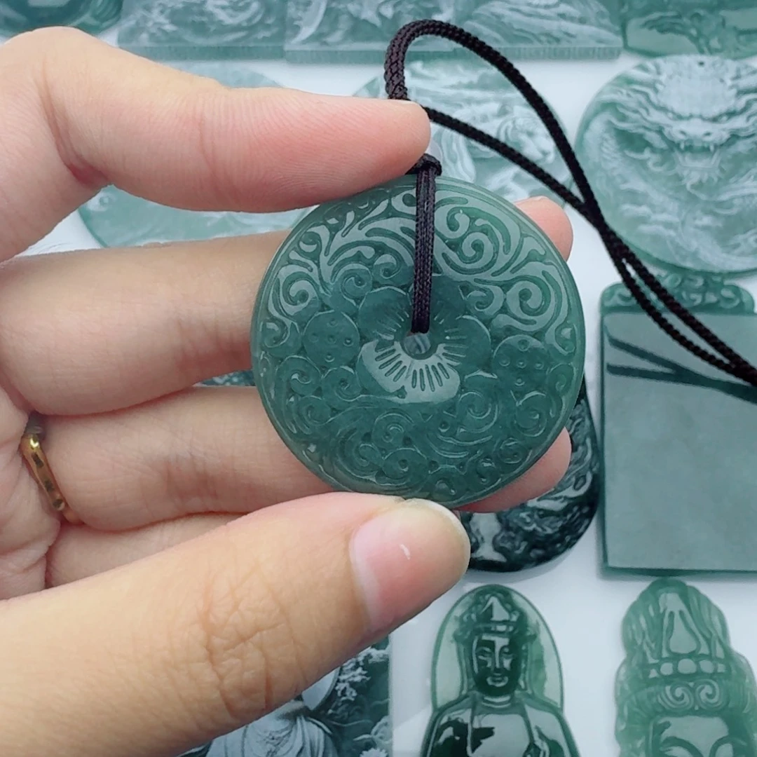 翡翠未镶嵌颈饰多样性发货天然A货翡翠