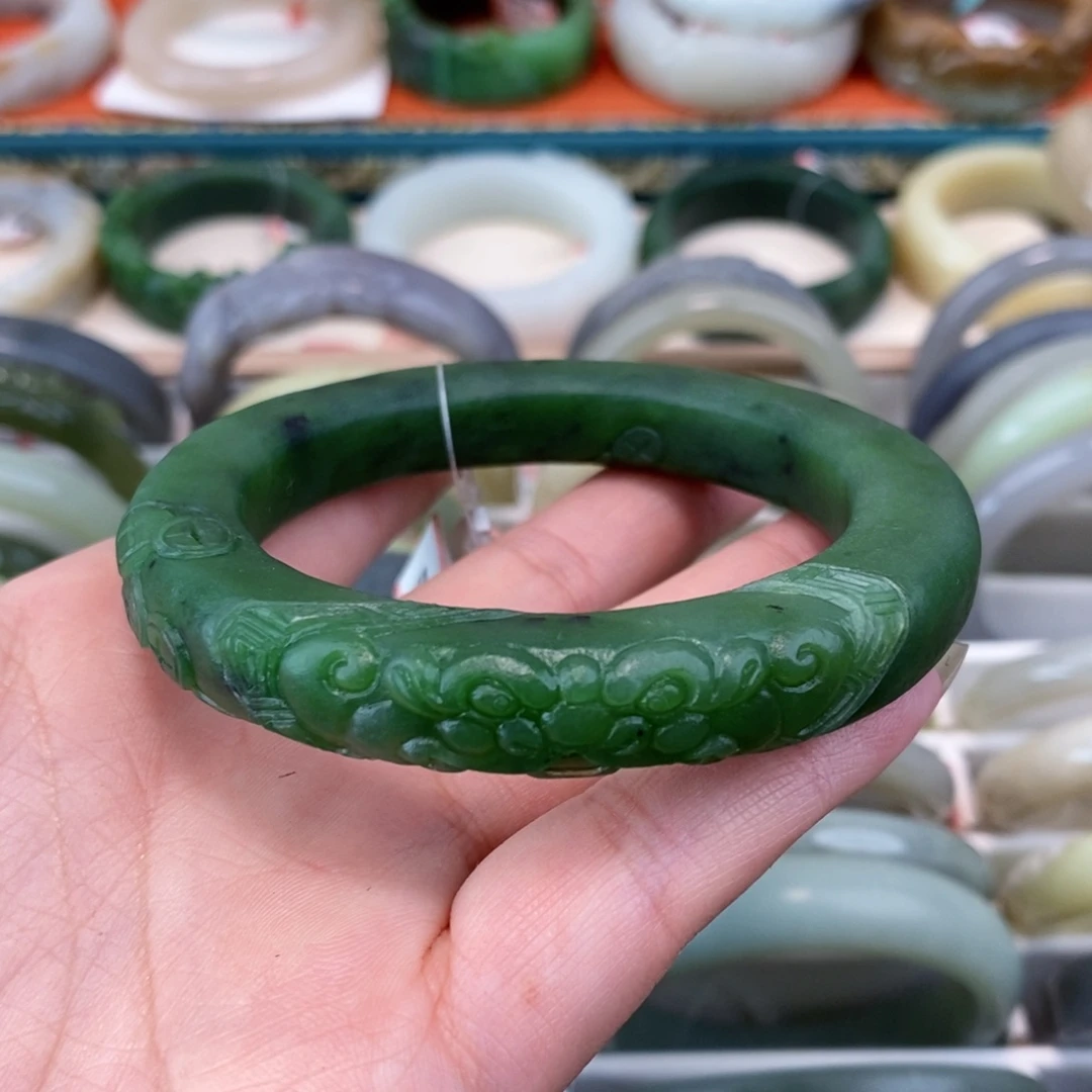 和田玉未镶嵌手镯58定制