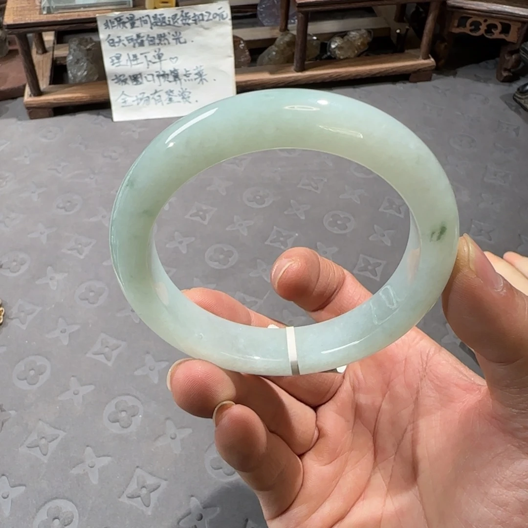 翡翠未镶嵌手镯60.8圈口