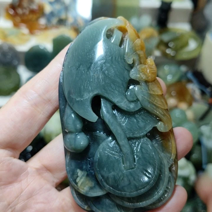 岫玉未镶嵌手把件款式