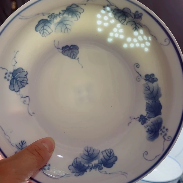 青花玲珑7寸窝盘葡萄