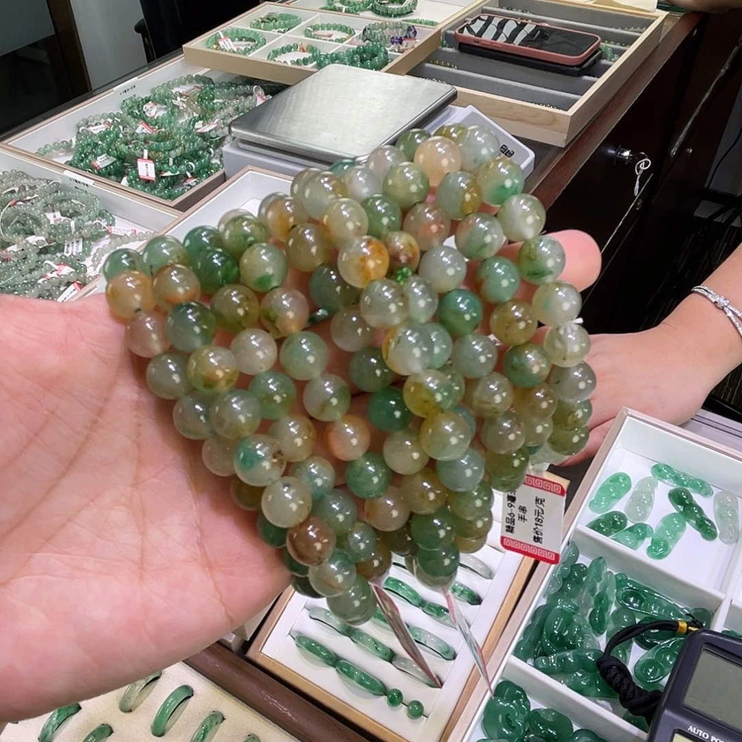 石英质玉（非洲翠）手链未镶嵌
