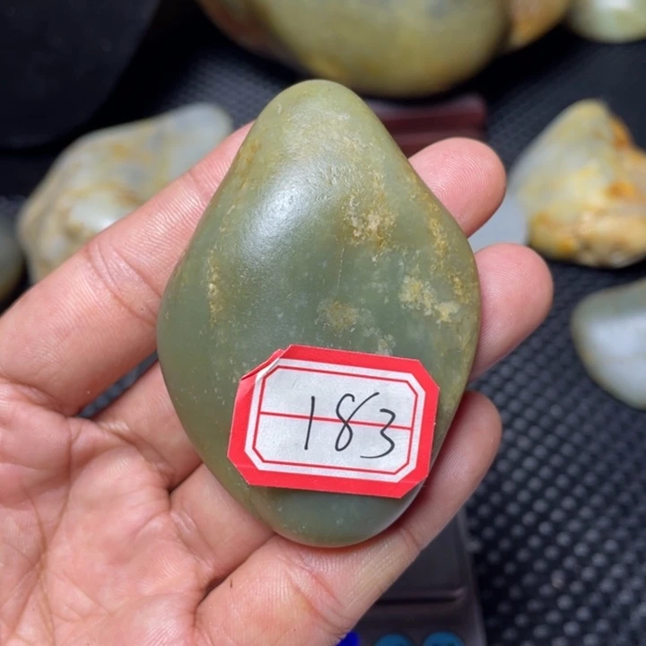 颈饰未镶嵌和田玉183