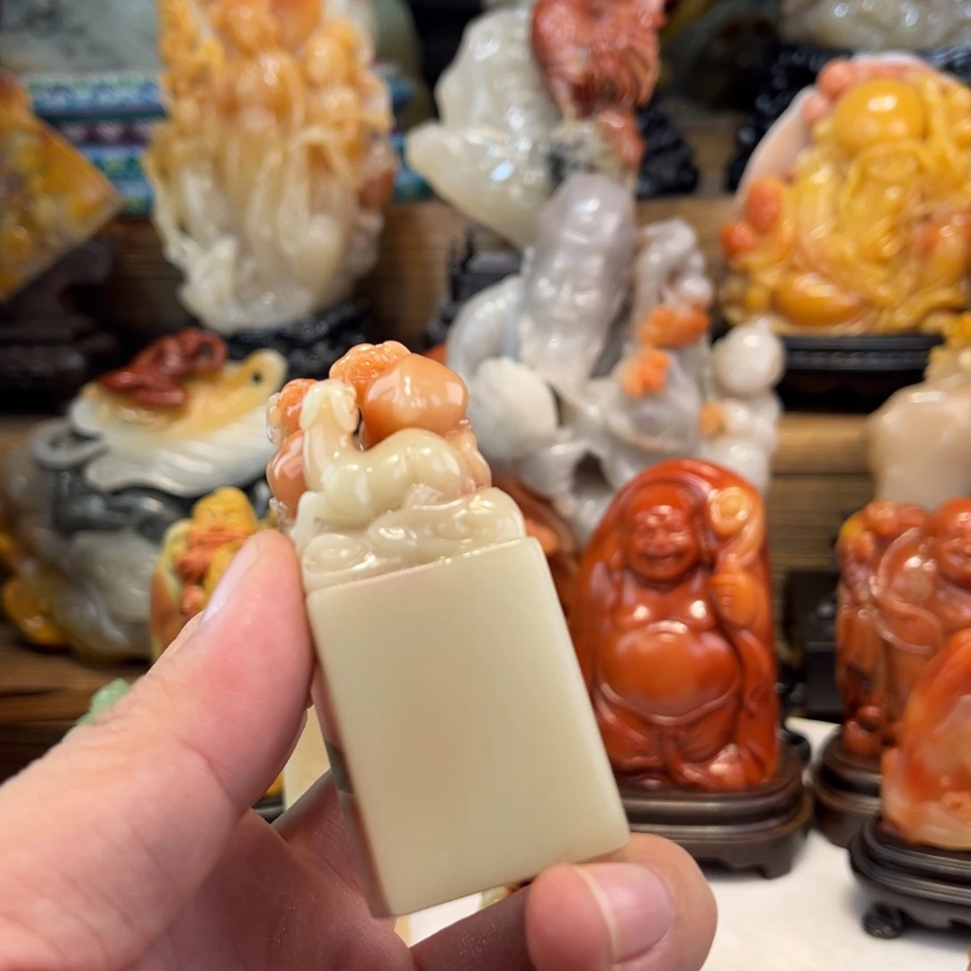 开***心寿山石寿山石芙蓉印章