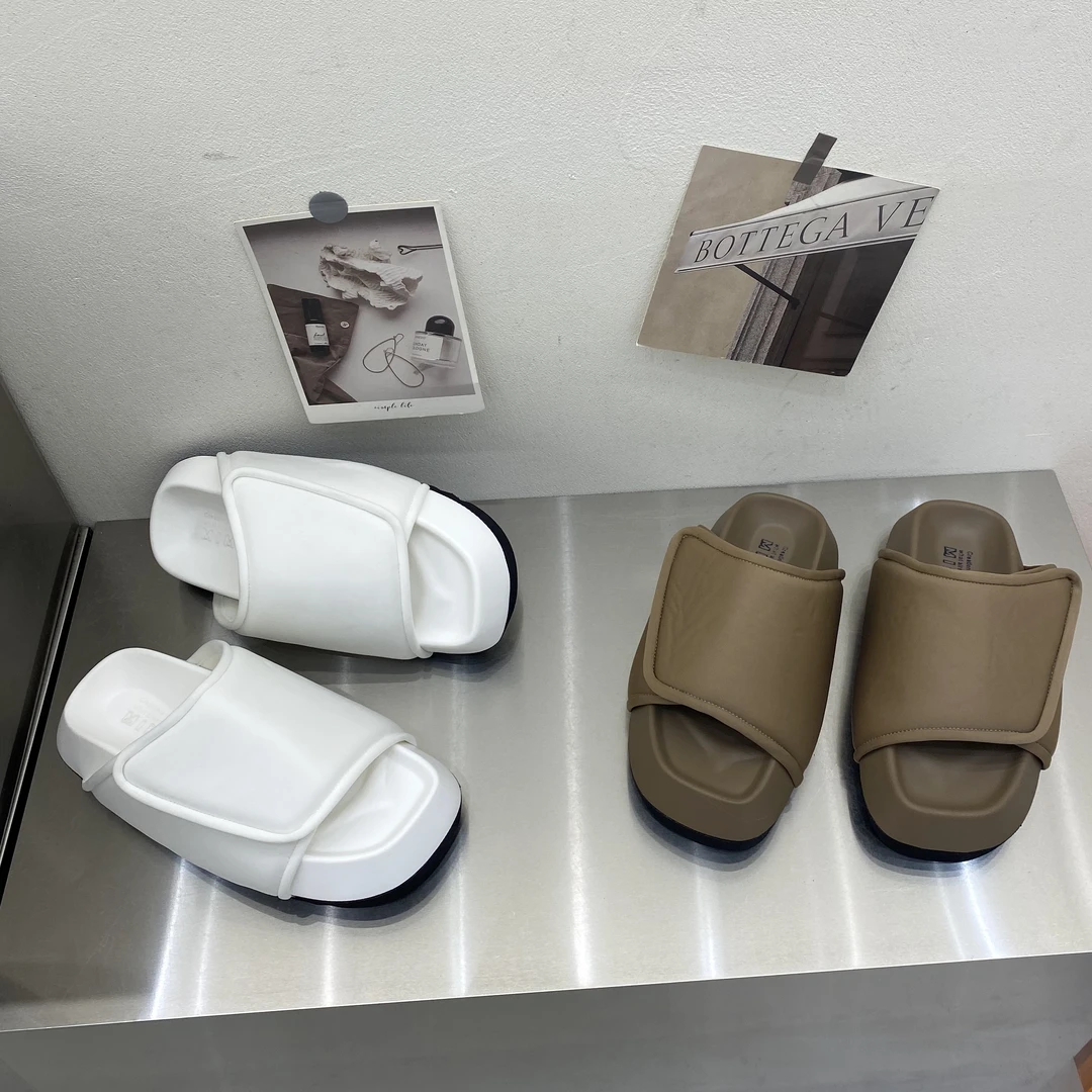 7102-6 魔术贴厚底一字拖鞋女外穿新款休闲松糕底沙滩面包鞋潮