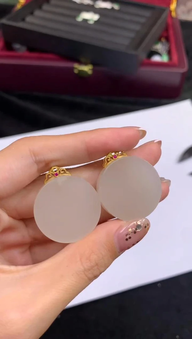 【逍遥】18K和田玉藕粉圆牌吊坠*PJ/50/多样性发/1件