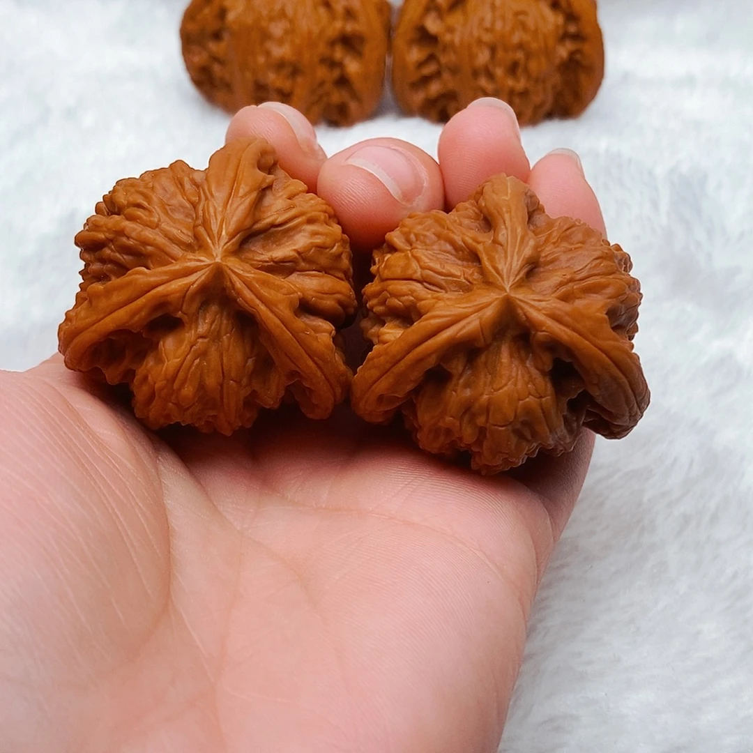 鹏***吊坠文玩核桃三棱