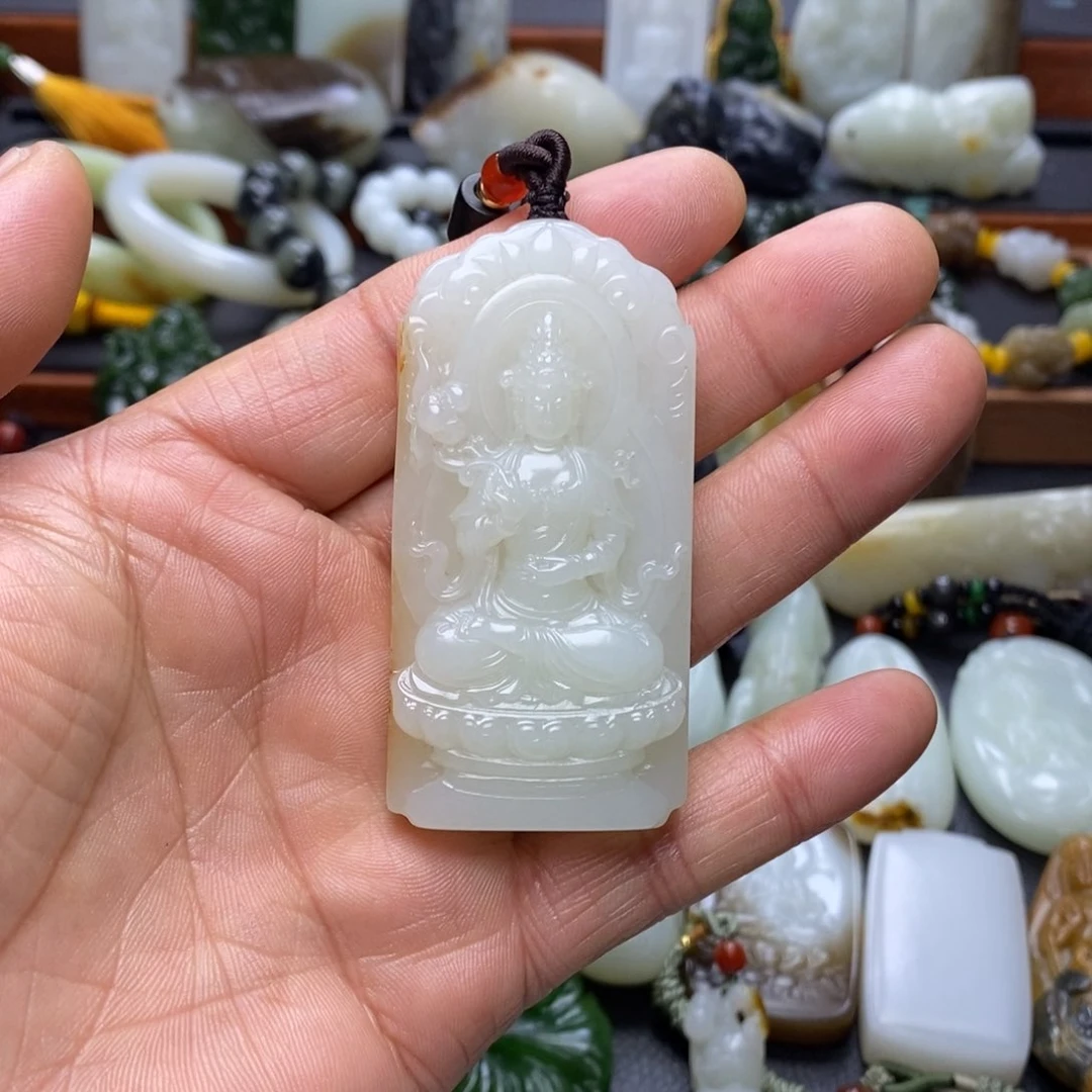 颈饰未镶嵌和田玉彭*冑