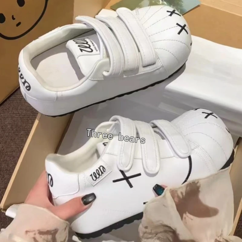 丑萌魔术贴德训鞋女2025春夏新款chic小众百搭阿甘泡芙运动板鞋子